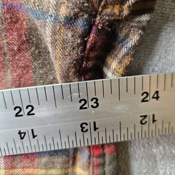 Tommy Hilfiger Flannel Mens Sz Medium Brown Burgundy Plaid Button Up Shirt - Picture 6 of 8